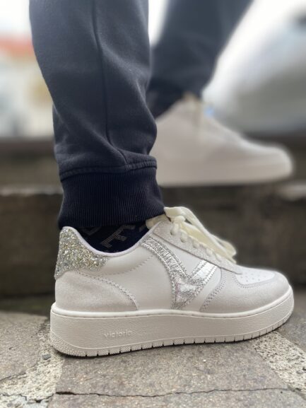 Victoria silver glitter
